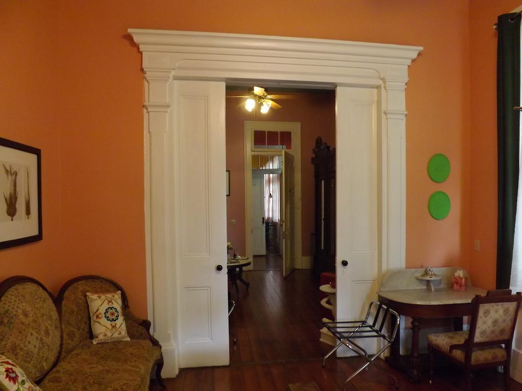 La Belle Esplanade New Orleans Room photo